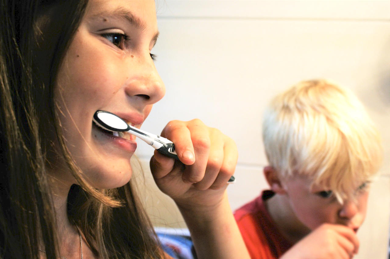 Caries infantiles: la importancia de cuidar los dientes de leche